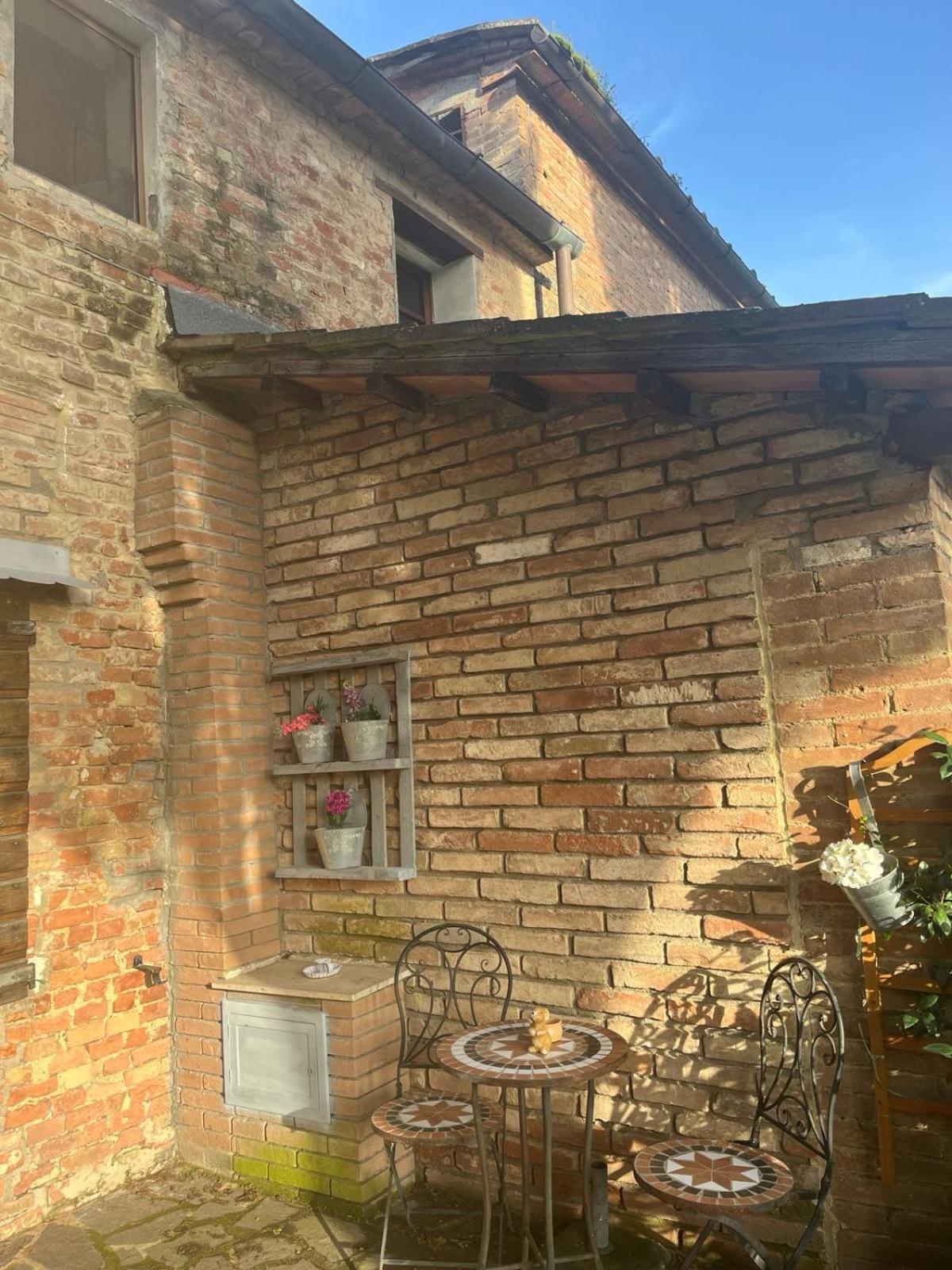 Agriturismo La Torre Di Monsindoli Siena Exteriör bild