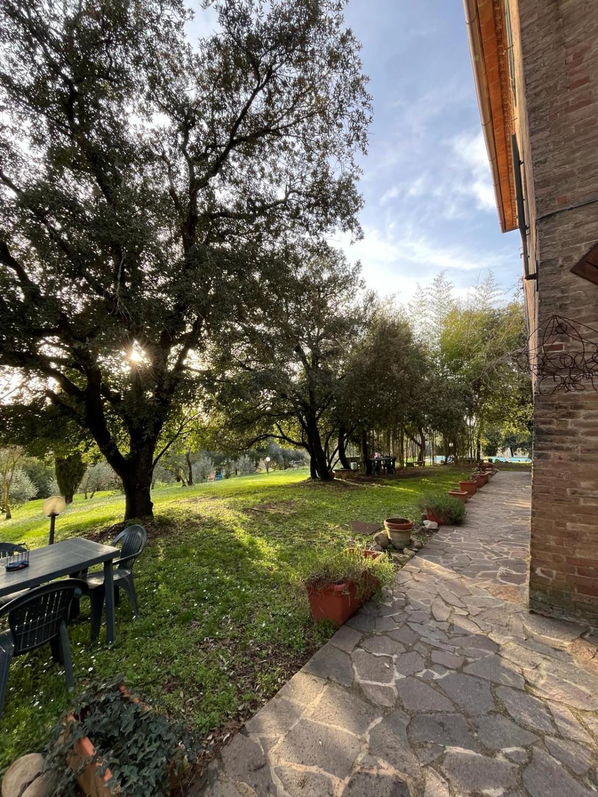 Agriturismo La Torre Di Monsindoli Siena Exteriör bild